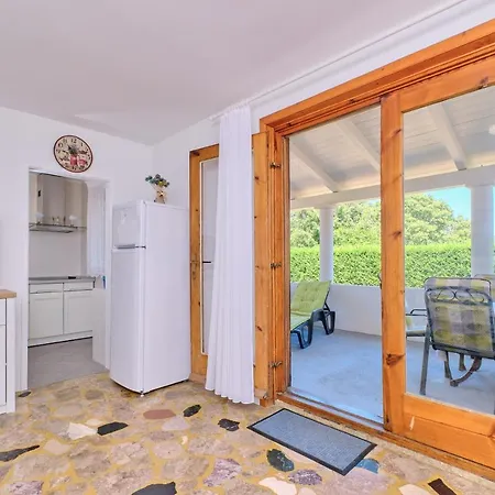 Holiday home Mirta