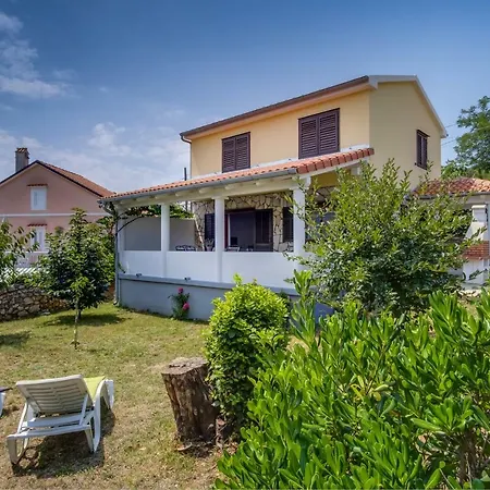 Holiday home Mirta