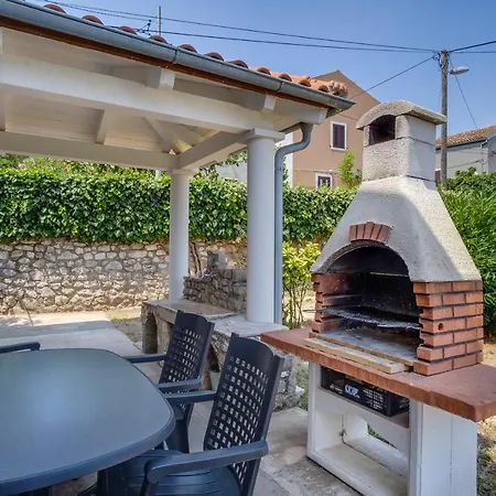 Holiday home Mirta Nerezine