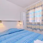 Mirta *